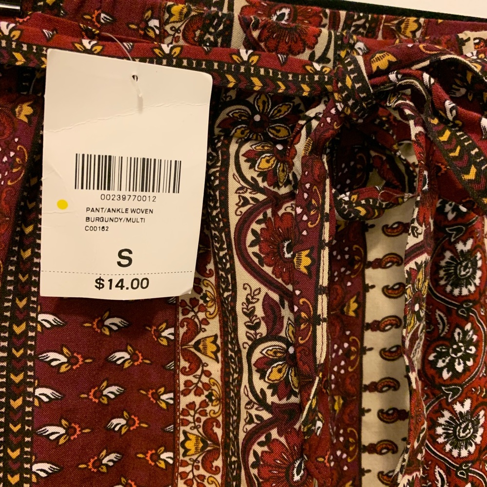 Forever 21 (S) Patterned Pants